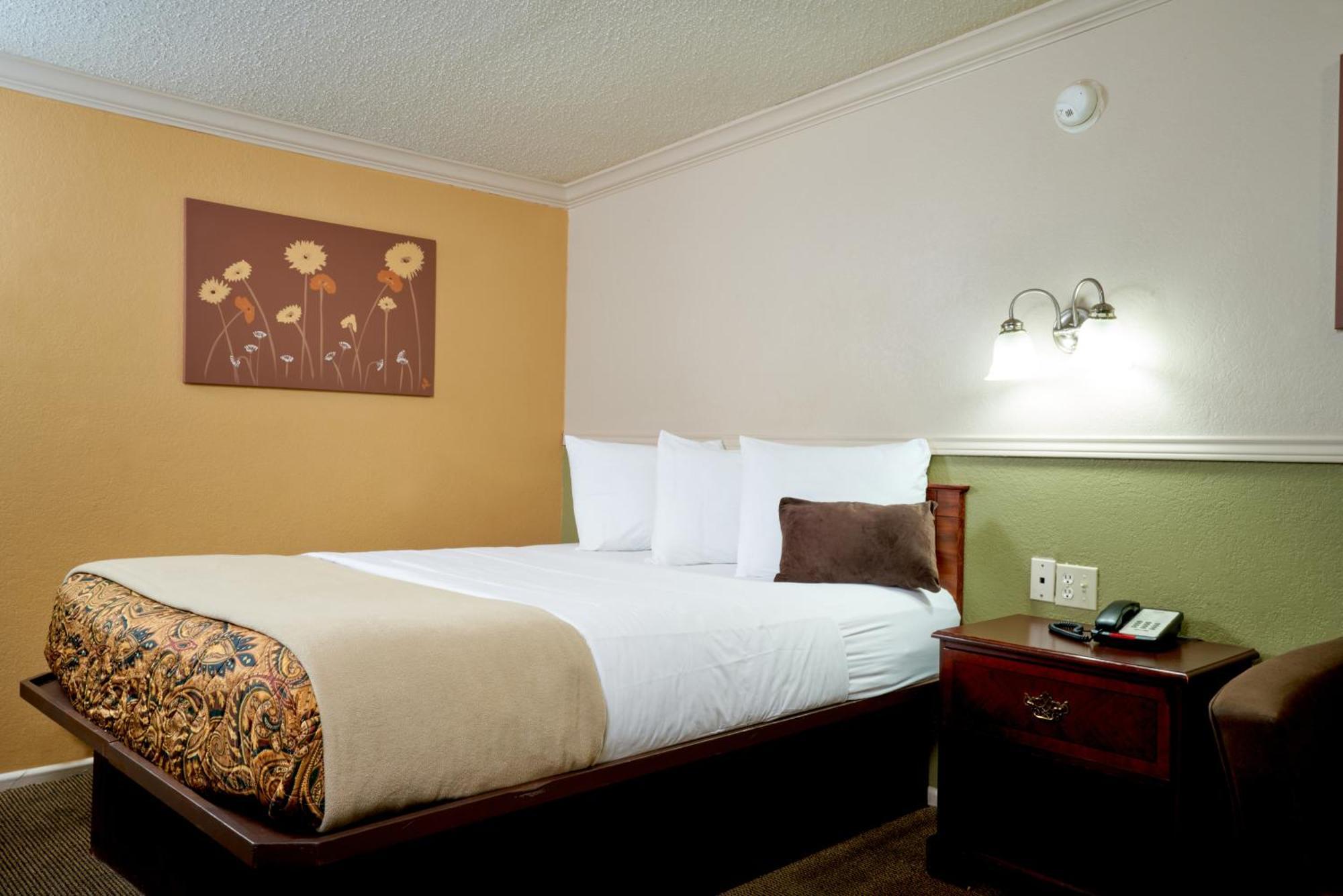 לארדו Family Garden Inn & Suites מראה חיצוני תמונה