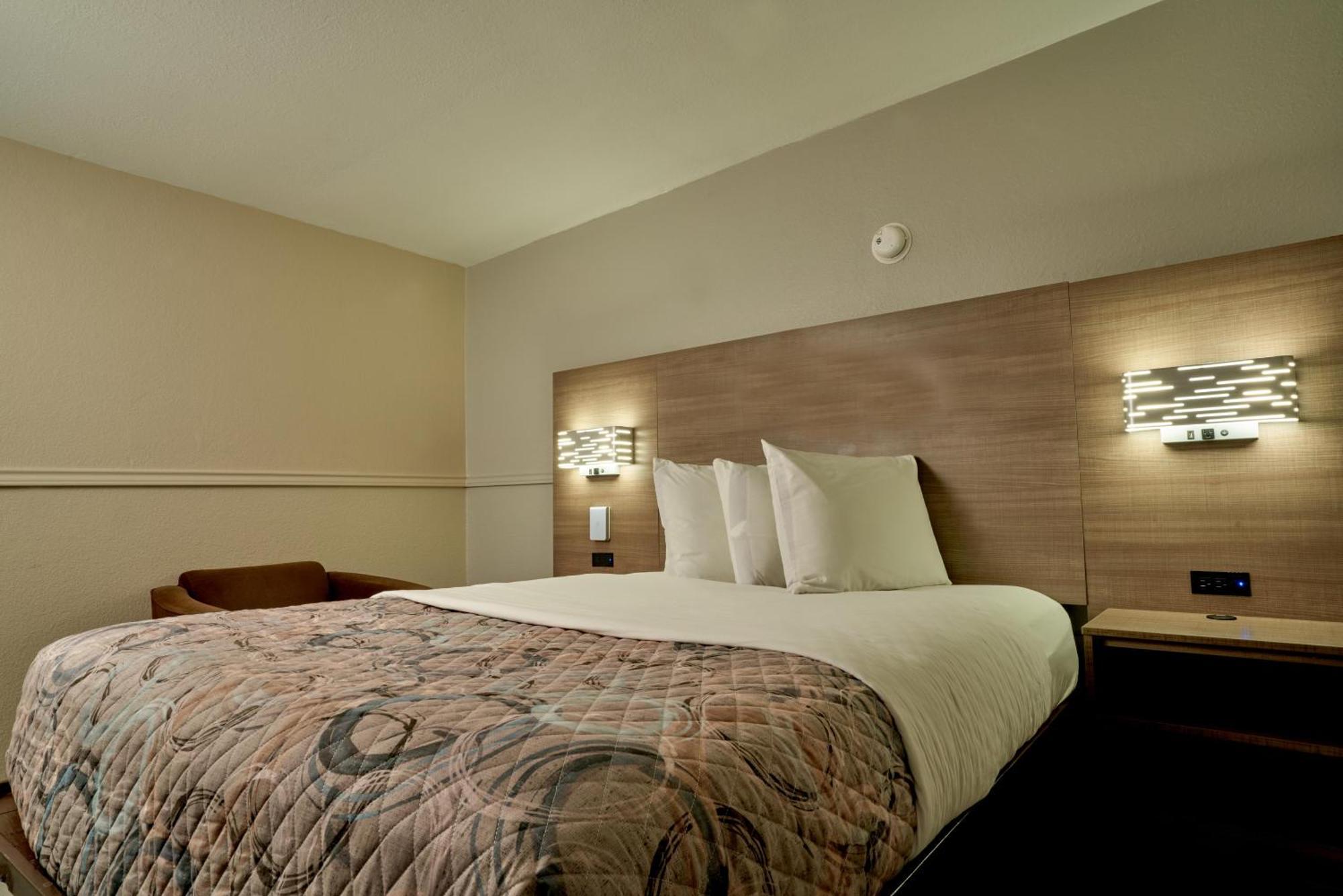 לארדו Family Garden Inn & Suites מראה חיצוני תמונה